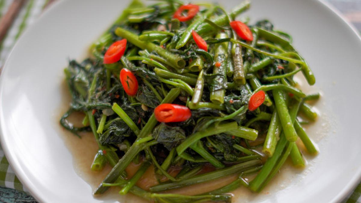 Resep Tumis Kangkung Ayam Cincang: Lauk Praktis untuk Bekal Sehari-hari