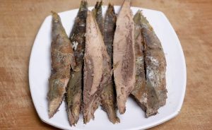 Bahan Ikan Pindang Tongkol Bumbu Kuning
