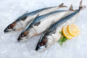 gram ikan tongkol (rebus, suwir atau potong sesuai selera)