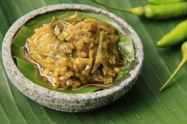 Sambal Hijau Segar Menggoda: Resep Pedas Mantap Penambah Nafsu Makan