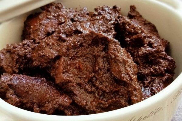 Resep Rendang Hitam Padang: Kelezatan Pekat Rempah yang Menggugah Selera Resep Rendang Hitam Padang: Kelezatan Pekat Rempah yang Menggugah Selera