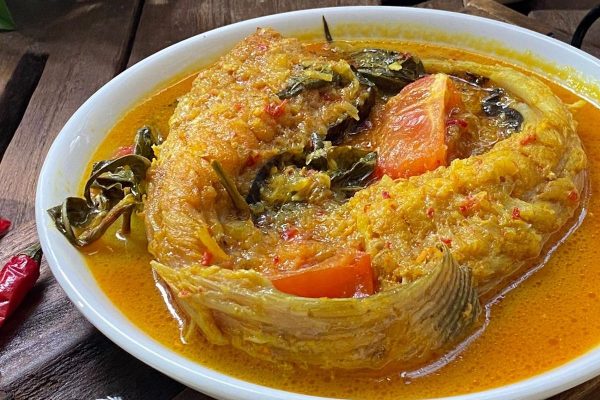 Resep Ikan Pari Masak Kencur: Lezat dan Aromatik, Cocok untuk Menu Spesial