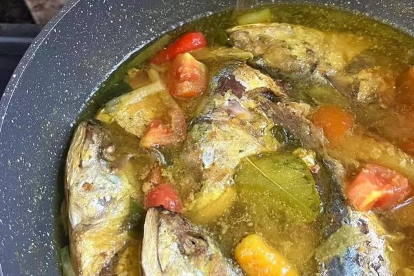 Lezat dan Sehat: Resep Ikan Selar Kuah Kuning Rendah Kalori untuk Diet Harian Resep Ikan Selar Kuah Kuning