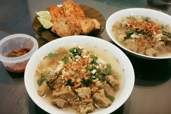 Resep Soto Pacitan, Kuah Bening Gurih yang Menggugah Selera