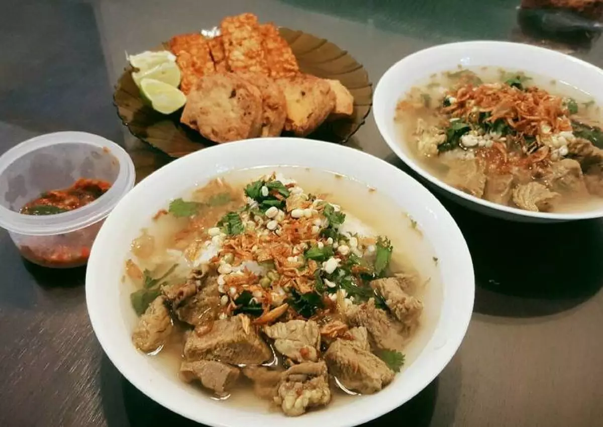 Resep Soto Pacitan, Kuah Bening Gurih yang Menggugah Selera