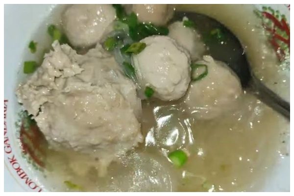 3 Cara Mudah Bikin Kuah Bakso Bening dan Gurih di Rumah