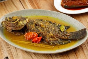 Resep Ikan Goreng Bumbu Kuning