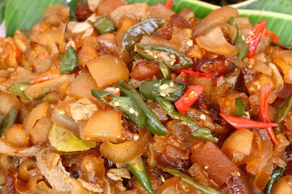Resep Oseng Kikil Pedas Manis, Lauk Enak untuk Bekal yang Bikin Nagih