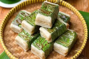 Lemper Ayam: Gurihnya Ketan dengan Isi Ayam Suwir