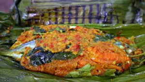 Pepes Ikan Kembung Pedas Daun Kemangi
