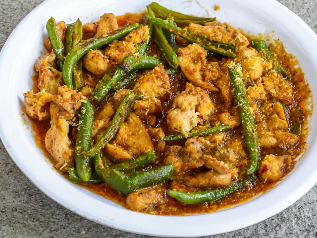 Resep Ayam Jahe Pedas: Hangatnya Rempah yang Bikin Ketagihan
