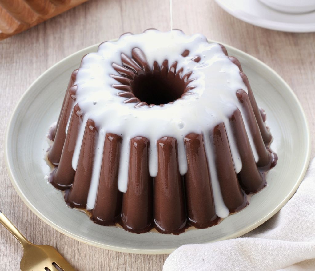 Puding Cokelat Saus Vanili: Sensasi Manis yang Melembutkan Hati