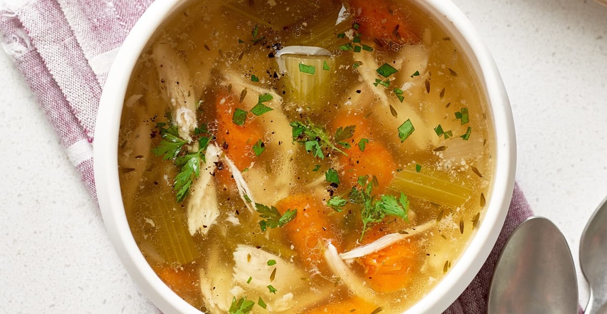 3 Resep Sop Ayam Bening Rumahan yang Lezat, Sehat, dan Mudah Dimasak