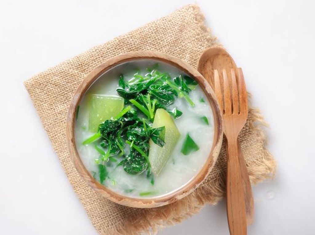 Resep Bayam Anti Bosan: Padukan dengan Oyong dan Telur, Hasilnya Nikmat!