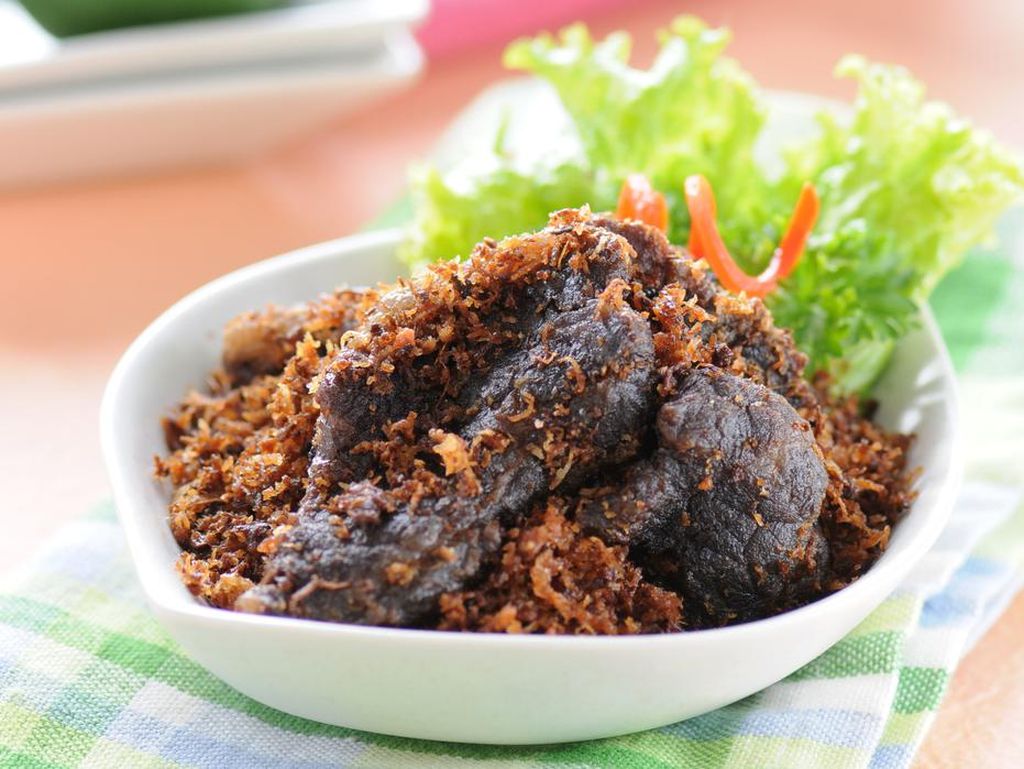 Resep Gepuk Sapi Serundeng: Lauk Legendaris dari Tanah Pasundan