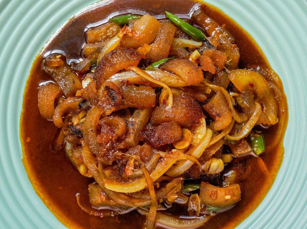 Kikil Oseng Rumahan: Pedas Manisnya Pas untuk Lauk Harian