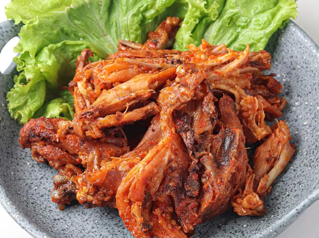 Bumbu Meledak di Mulut! Resep Asli Pelecing Ayam Lombok