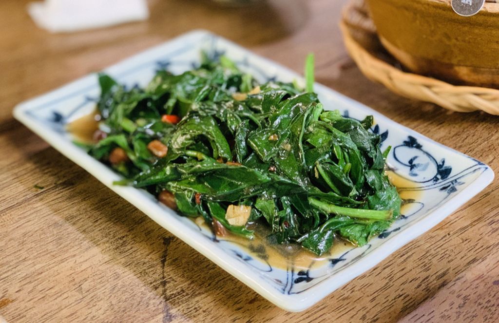 Resep Tumis Kangkung Tauco Pedas Gurih, Menu Rumahan yang Praktis dan Lezat